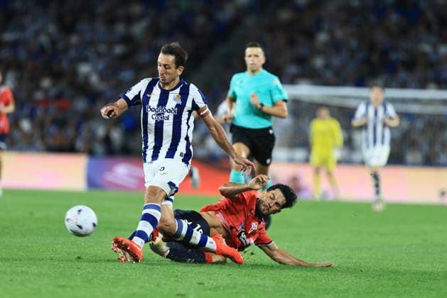 ESP: LaLiga EA Sports Real Sociedad - Celta de Vigo Mikel Oyarzabal of Real Sociedad and Yoel Lago of Celta Vigo during LaLiga EA Sports match between Real Sociedad - Celta de Vigo played at Anoeta Stadium in Gipuzcoa on September 3, 2026 in Spain Gipuzkoa Spain Futbol Copyright: xAgenciaxLOFx