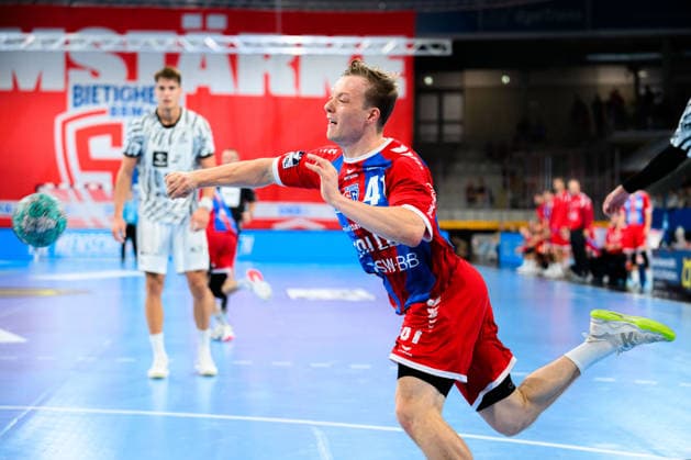 Bietigheim: HBL - 26 27 - SG BBM Bietigheim - THW Kiel Till Hermann (Bietighiem) Bietigheim-Bissingen Egetrans Arena Baden-Württemberg Deutschland