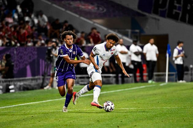 FOOTBALL : Toulouse vs Lille - 3eme Journee de Ligue 1 McDonald S - Toulouse - 03 09 2026 Tiago Carvalho (losc) vs Orlando (tfc) Toulouse  Copyright: xThierryxBretonx