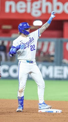 MLB, Baseball Herren, USA 2026: Marlins Vs Royals Sep 3rd SEP 3, 2026: Kansas City Royals catcher Carter Jensen (22) hits a double in the 8th inning against the Miami Marlins at Kauffman Stadium Kansas City, MO. Roman Puno CSM (Credit Image: Â Roman Puno Cal Media) Kansas City Missouri United States EDITORIAL USE ONLY Copyright: xx ZUMA-20260903_zma_c04_137.jpg RomanxPunox csmphotothree516614