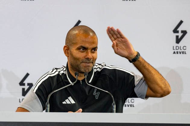 BASKETBALL : Tony Parker - LDCL ASVEL- Lyon (France) - 04 09 2026 Tony Parker en confÃ rence de presse Ã la Tony Parker Academy Ã Lyon le 04 09 2026. Photo Sandrine Thesillat PsNewZ  Copyright: xSandrinexThesillatx