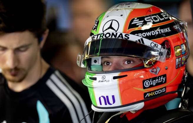 MONZA - Andrea Kimi Antonelli (Mercedes) with a special Italian version of his helmet during the first free practice session at the Autodromo di Monza ahead of the Italian Grand Prix. SANDER KONING ANP xVIxANPxSportx xxANPxIVx 567035144 originalFilename: 567035144.jpg