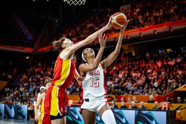 Basketball Berlin 04.09.2026 FIBA Women™s Basketball World Cup Germany 2026 Vorrunde Gruppe Vereinigte Staaten von Amerika (USA) - China (CHN) Angel Reese (USA, No.15)