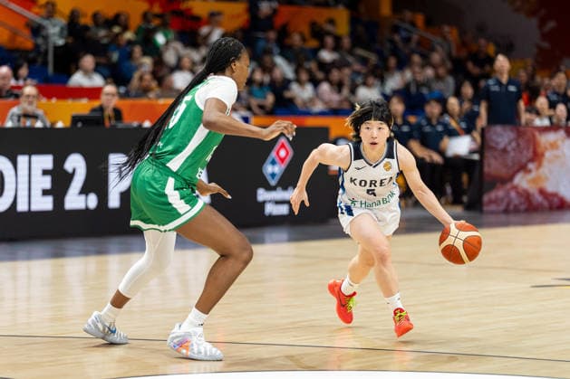 Heji An (Korea, 05) im Dribbling gegen Maryam Dauda (Nigeria, 15), GER, Korea vs. Nigeria, Basketball, FIBA Women s World Cup 2026, Gruppenphase, Spieltag 1, 04.09.2026 GER, Korea vs. Nigeria, Basketball, FIBA Women s World Cup 2026, Spieltag 1, 04.09.2026 Berlin Copyright: xEibner-Pressefoto MaxxVincenx EP_MVN