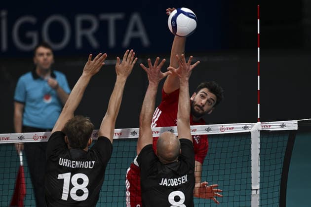 Turkiye v Denmark - CEV EuroVolley 2026 Men Friendly Match ANKARA, TURKIYE - SEPTEMBER 4: Simon Uhrenholt (L) and Axel Jacobsen (R) of Denmark in action during a friendly match ahead of the 2026 CEV Men s European Volleyball Championship between Turkiye and Denmark at Baskent Volleyball Hall in Ankara, Turkiye, on September 4, 2026. Ismail Kaplan Anadolu Ankara Turkey. Editorial use only. Please get in touch for any other usage.  Copyright: x2026xAnadoluxIsmailxKaplanx