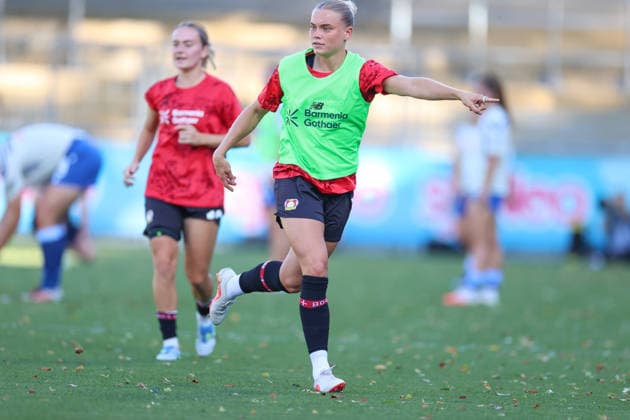 Cornelia Kramer (Bayer 04 Leverkusen, 07) beim Warmmachen, GER, TSG 1899 Hoffenheim vs. Bayer 04 Leverkusen, Fussball, Google Pixel Frauen-Bundesliga, 3. Spieltag, 2026 2027, 04.09.2026, DFL REGULATIONS PROHIBIT ANY USE OF PHOTOGRAPHS AS IMAGE SEQUENCES AND OR QUASI-VIDEO, GER, TSG 1899 Hoffenheim vs. Bayer 04 Leverkusen, Fussball, Google Pixel Frauen-Bundesliga, 3. Spieltag, 2026 2027, 04.09.2026 Hoffenheim *** Cornelia Kramer, Bayer 04 Leverkusen, No. 7 warming up, GER, TSG 1899 Hoffenheim vs. Bayer 04 Leverkusen, soccer, Google Pixel Women s Bundesliga, Matchday 3, 2026–2027, April 9, 2026, DFL regulations prohibit any use of photographs as image sequences and or quasi-video, GER, TSG 1899 Hoffenheim vs. Bayer 04 Leverkusen, soccer, Google Pixel Women’s Bundesliga, Matchday 3, 2026–2027, September 4, 2026, Hoffenheim Copyright: xEibner-Pressefoto JanxPrihodax EP_JPA
