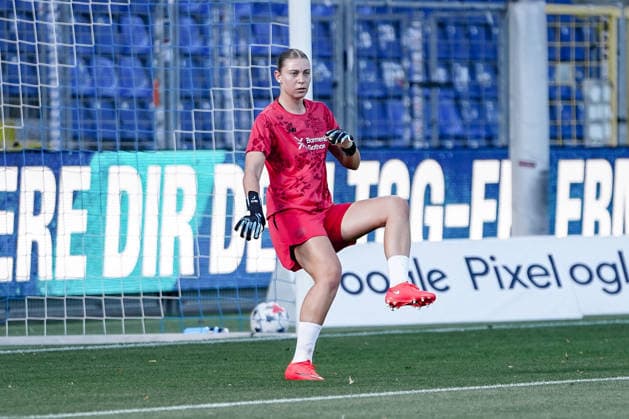 Deutschland: Fussball Saison 2026 2027 , Google Pixel Frauen-Bundesliga , 3. Spieltag , TSG 1899 Hoffenheim Frauen vs. Bayer 04 Leverkusen Frauen - Dietmar-Hopp-Stadion (Hoffenheim) : Rafaela Borggräfe (Bayer 04 Leverkusen, 12) Aufwärmen Hoffenheim Dietmar-Hopp-Stadion Deutschland Germany *** Germany Soccer Season 2026–2027, Google Pixel Women s Bundesliga, Matchday 3, TSG 1899 Hoffenheim Women vs. Bayer 04 Leverkusen Women, Dietmar Hopp Stadium, Hoffenheim, Rafaela Borggräfe, Bayer 04 Leverkusen, 12:00, Warm-up, Hoffenheim, Dietmar Hopp Stadium, Germany Copyright: xBennetxLongx