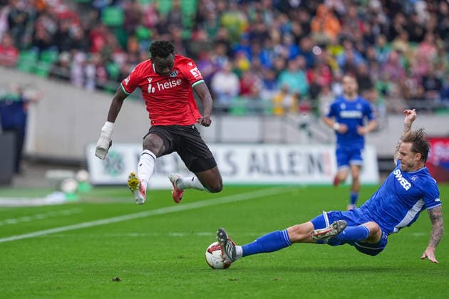 04.09.2026, xydrx, Herren, Fußball, 2.Bundesliga, Hannover 96 - Karlsruher SC, Saison 2026 2027, Heinz von Heiden Arena: Mustapha Bundu (Hannover 96, 7) im Zweikampf gegen Marcel Franke (Karlsruher SC, 28) DFB regulations prohibit any use of photographs as image sequences and or quasi-video. *** September 4, 2026, xydrx, Men s, Soccer, 2. Bundesliga, Hannover 96 vs. Karlsruher SC, 2026–2027 Season, Heinz von Heiden Arena: Mustapha Bundu (Hannover 96) in a tackle against Marcel Franke (Karlsruher SC), 7; 28. DFB regulations prohibit any use of photographs as image sequences and or quasi-video Copyright: HMBxMedia YannisxDreimann