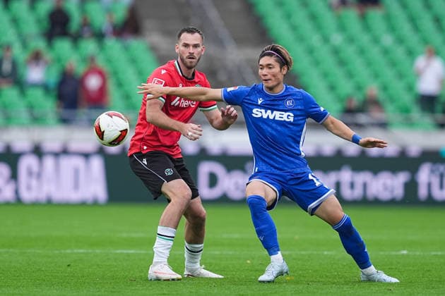 04.09.2026, xydrx, Herren, Fußball, 2.Bundesliga, Hannover 96 - Karlsruher SC, Saison 2026 2027, Heinz von Heiden Arena: Boris Tomiak (Hannover 96, 3) im Zweikampf gegen Shio Fukuda (Karlsruher SC, 13) DFB regulations prohibit any use of photographs as image sequences and or quasi-video. *** September 4, 2026, xydrx, Men s, Soccer, 2. Bundesliga, Hannover 96 vs. Karlsruher SC, 2026–2027 season, Heinz von Heiden Arena, Boris Tomiak (Hannover 96), 3, in a tackle against Shio Fukuda (Karlsruher SC), 13. DFB regulations prohibit any use of photographs as image sequences and or quasi-video. Copyright: HMBxMedia YannisxDreimann