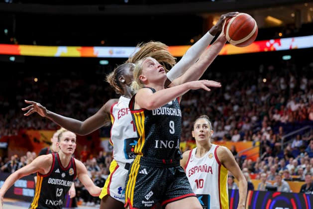 Awa Fam (Spain) und Emma Eichmeyer (Germany) battle for the ball during the FIBA Women s Basketball World Cup Germany 2026 group match between Spain and Germany at Berlin Arena on September 4, 2026 in Berlin, Germany. (Photo by Marco Steinbrenner DeFodi Images) - *** Awa Fam of Spain and Emma Eichmeyer of Germany battle for the ball during the FIBA Women s Basketball World Cup Germany 2026 group match between Spain and Germany at the Berlin Arena on September 4, 2026, in Berlin, Germany. Photo by Marco Steinbrenner, DeFodi Images