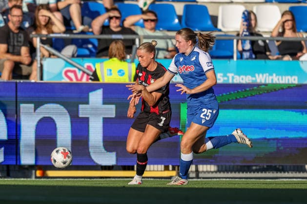 GER, Sinsheim, TSG Hoffenheim vs Bayer 04 Leverkusen, Google Pixel Frauen Bundesliga, Fussball, DFB, Spielzeit 2026 2027, Dietmar Hopp Stadion, 3. Spieltag im Bild v.l.: Cornelia Kramer (Bayer 04 Leverkusen Frauen 7), Jonna van de Velde (TSG Hoffenheim Frauen 25) DFB DFL REGULATIONS PROHIBIT ANY USE OF PHOTOGRAPHS AS IMAGE SEQUENCES AND OR QUASI-VIDEO, 04.09.2026 *** GER, Sinsheim, TSG Hoffenheim vs. Bayer 04 Leverkusen, Google Pixel Women s Bundesliga, Soccer, DFB, 2026–2027 Season, Dietmar Hopp Stadium, Matchday 3 in pictures (from left): Cornelia Kramer, Bayer 04 Leverkusen Women s Team 7, Jonna van de Velde, TSG Hoffenheim Women 25. DFB and DFL regulations prohibit any use of photographs as image sequences and or quasi-video. April 9, 2026 Copyright: HMBxMedia HendrikxHamelau