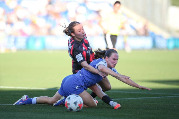 Loreen Bender (Bayer 04 Leverkusen, 19) im Zweikampf mit Marie Steiner (TSG Hoffenheim, 09), GER, TSG 1899 Hoffenheim vs. Bayer 04 Leverkusen, Fussball, Google Pixel Frauen-Bundesliga, 3. Spieltag, 2026 2027, 04.09.2026, DFL REGULATIONS PROHIBIT ANY USE OF PHOTOGRAPHS AS IMAGE SEQUENCES AND OR QUASI-VIDEO, GER, TSG 1899 Hoffenheim vs. Bayer 04 Leverkusen, Fussball, Google Pixel Frauen-Bundesliga, 3. Spieltag, 2026 2027, 04.09.2026 Hoffenheim *** Loreen Bender of Bayer 04 Leverkusen, No. 19, in a tackle with Marie Steiner of TSG Hoffenheim, No. 09, GER, TSG 1899 Hoffenheim vs. Bayer 04 Leverkusen, Soccer, Google Pixel Women’s Bundesliga, Matchday 3, 2026–2027, April 9, 2026, DFL regulations prohibit any use of photographs as image sequences and or quasi-video, GER, TSG 1899 Hoffenheim vs. Bayer 04 Leverkusen, Soccer, Google Pixel Women’s Bundesliga, Matchday 3, 2026–2027, September 4, 2026, Hoffenheim Copyright: xEibner-Pressefoto JanxPrihodax EP_JPA