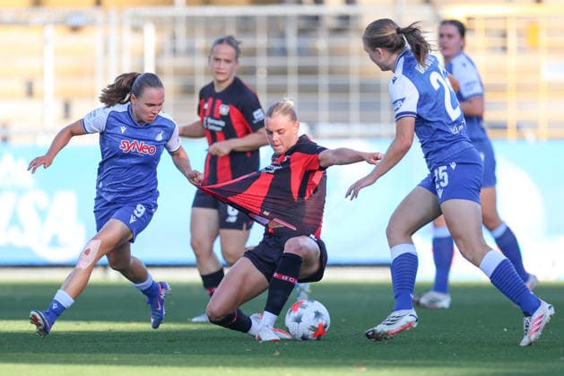 Marie Steiner (TSG Hoffenheim, 09) im Zweikampf mit Cornelia Kramer (Bayer 04 Leverkusen, 07), GER, TSG 1899 Hoffenheim vs. Bayer 04 Leverkusen, Fussball, Google Pixel Frauen-Bundesliga, 3. Spieltag, 2026 2027, 04.09.2026, DFL REGULATIONS PROHIBIT ANY USE OF PHOTOGRAPHS AS IMAGE SEQUENCES AND OR QUASI-VIDEO, GER, TSG 1899 Hoffenheim vs. Bayer 04 Leverkusen, Fussball, Google Pixel Frauen-Bundesliga, 3. Spieltag, 2026 2027, 04.09.2026 Hoffenheim *** Marie Steiner (TSG Hoffenheim), No. 9, in a tackle with Cornelia Kramer (Bayer 04 Leverkusen), 07, GER, TSG 1899 Hoffenheim vs. Bayer 04 Leverkusen, Soccer, Google Pixel Women’s Bundesliga, Matchday 3, 2026–2027, September 4, 2026, DFL regulations prohibit any use of photographs as image sequences and or quasi-video, GER, TSG 1899 Hoffenheim vs. Bayer 04 Leverkusen, Soccer, Google Pixel Women’s Bundesliga, Matchday 3, 2026–2027, September 4, 2026, Hoffenheim Copyright: xEibner-Pressefoto JanxPrihodax EP_JPA