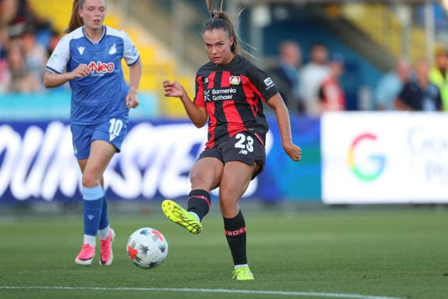 Aktion am Ball Maja Sternad (Bayer 04 Leverkusen, 23), GER, TSG 1899 Hoffenheim vs. Bayer 04 Leverkusen, Fussball, Google Pixel Frauen-Bundesliga, 3. Spieltag, 2026 2027, 04.09.2026, DFL REGULATIONS PROHIBIT ANY USE OF PHOTOGRAPHS AS IMAGE SEQUENCES AND OR QUASI-VIDEO, GER, TSG 1899 Hoffenheim vs. Bayer 04 Leverkusen, Fussball, Google Pixel Frauen-Bundesliga, 3. Spieltag, 2026 2027, 04.09.2026 Hoffenheim *** Maja Sternad of Bayer 04 Leverkusen in action, 23, GER, TSG 1899 Hoffenheim vs. Bayer 04 Leverkusen, Soccer, Google Pixel Women s Bundesliga, Matchday 3, 2026–2027, September 4, 2026, DFL regulations prohibit any use of photographs as image sequences and or quasi-video, GER, TSG 1899 Hoffenheim vs. Bayer 04 Leverkusen, Soccer, Google Pixel Women’s Bundesliga, Matchday 3, 2026–2027, September 4, 2026, Hoffenheim Copyright: xEibner-Pressefoto JanxPrihodax EP_JPA