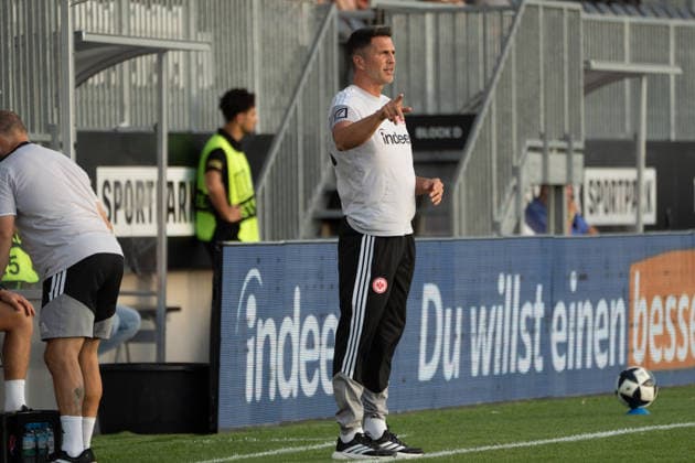 04.09.2026, xhfmx, Fussball Regionalliga Suedwest, Eintracht Frankfurt II - FC-Astoria Walldorf Patrick Glöckner (Trainer Eintracht Frankfurt U21, U 21 gibt Anweisungen an seine Mannschaft Dreieich