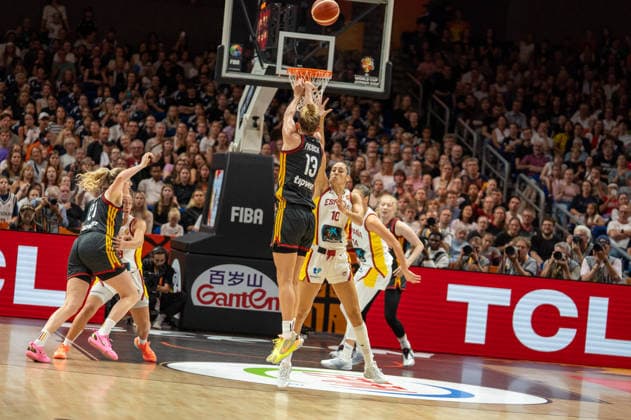 Deutschland: Basketball, FIBA Women™s World Cup, Deutschland vs. Spanien am 04.09.2026 in Berlin (Berlin Arena): Leonie Fiebich (Deutschland, 13) Dreier-Versuch *** German Basketball, FIBA Women’s World Cup, Germany vs. Spain on September 4, 2026, in Berlin at the Berlin Arena; Leonie Fiebich (Germany), 13th three-point attempt Copyright: xSvenxHeidmannx