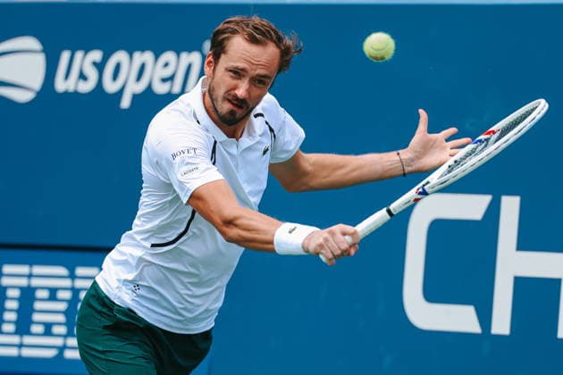 US Open tennis tournament - Day 6 Daniil Medvedev of Russia in action against Arthur Rinderknech of France during the Men™s Singles round 3 of the US Open Tennis Championship at the USTA Billie Jean King National Tennis Center in Flushing Meadows, New York, USA, 04 September 2026. The 2026 US Open tournament runs from 23 August through 13 September. FLUSHING MEADOWS NEW YORK United States  Copyright: xOlgaxFedorovax