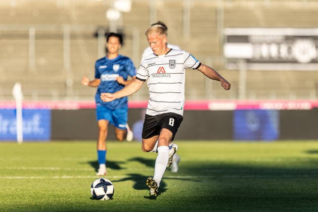 SSV Ulm 1846 Fußball vs. SGV Freiberg Heilbronn, Fussball, Regionalliga Südwest, 5. Spieltag, Donaustadion Ulm 04.09.26 Freisteller Einzelbild Per Lockl (SSV Ulm 1846 Fußball, 08) SSV Ulm 1846 Fußball vs. SGV Freiberg Heilbronn, Fussball, Regionalliga Südwest, 5. Spieltag, Donaustadion Ulm 04.09.26 Foto: Lucca Fundel Ulm Donaustadion Baden-Württemberg Deutschland