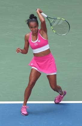 Leylah Fernandez of Canada in action 2026 US Open, Day Six, USTA Billie Jean King National Tennis Center, New York, USA - 04 Sep 2026New York USTA Billie Jean King National T New York (NY) United States of America EDITORIAL USE ONLY No use with unauthorised audio, video, data, fixture lists, club league logos or live services. Online in-match use limited to 120 images, no video emulation. No use in betting, games or single club league player publications.  Copyright: xEllaxLing Shutterstockx 17133420u