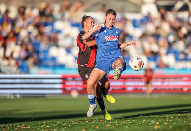 GER, Sinsheim, TSG Hoffenheim vs Bayer 04 Leverkusen, Google Pixel Frauen Bundesliga, Fussball, DFB, Spielzeit 2026 2027, Dietmar Hopp Stadion, 3. Spieltag im Bild: Lisa Doorn (TSG Hoffenheim Frauen 14), Maja Sternad (Bayer 04 Leverkusen Frauen 23) DFB DFL REGULATIONS PROHIBIT ANY USE OF PHOTOGRAPHS AS IMAGE SEQUENCES AND OR QUASI-VIDEO, 04.09.2026 *** GER, Sinsheim, TSG Hoffenheim vs. Bayer 04 Leverkusen, Google Pixel Women s Bundesliga, Soccer, DFB, 2026–2027 Season, Dietmar Hopp Stadium, Matchday 3 in Pictures: Lisa Doorn (TSG Hoffenheim Women, 14), Maja Sternad (Bayer 04 Leverkusen Women, 23). DFB and DFL regulations prohibit any use of photographs as image sequences and or quasi-video, September 4, 2026 Copyright: HMBxMedia HendrikxHamelau