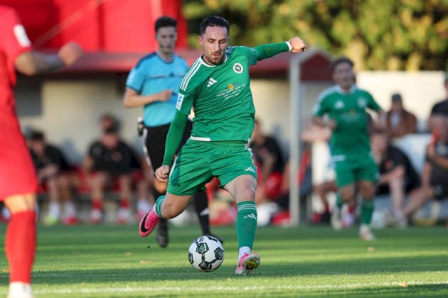 04.09.2026, Herren, Fussball, Saison 2026 2027, Regionalliga Bayern, 7. Spieltag: TSV Aubstadt - SpVgg Ansbach Dino Nuhanovic ( 7, SpVgg Ansbach) Sulzfeld Schulstadion Aubstadt (NGN Arena) Bayern Deutschland