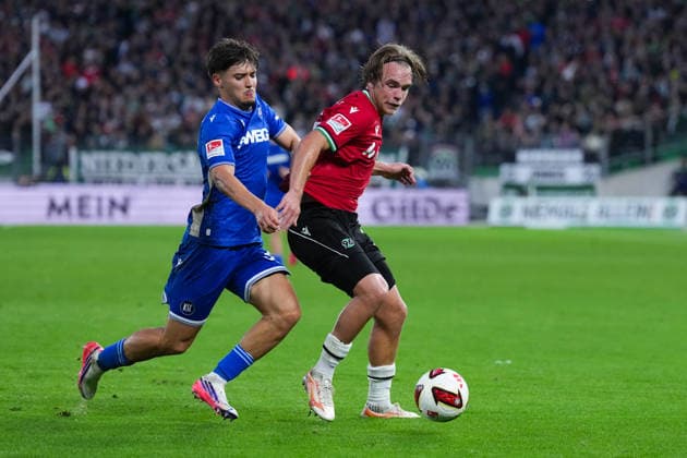 04.09.2026, xydrx, Herren, Fußball, 2.Bundesliga, Hannover 96 - Karlsruher SC, Saison 2026 2027, Heinz von Heiden Arena: Rafael Pinto Pedrosa (Karlsruher SC, 36) im Zweikampf gegen Lars Gindorf (Hannover 96, 25) DFB regulations prohibit any use of photographs as image sequences and or quasi-video. *** September 4, 2026, xydrx, Men s, Soccer, 2. Bundesliga, Hannover 96 vs. Karlsruher SC, 2026–2027 season, Heinz von Heiden Arena Rafael Pinto Pedrosa Karlsruher SC, No. 36 in a tackle against Lars Gindorf Hannover 96, No. 25 DFB regulations prohibit any use of photographs as image sequences and or quasi-video Copyright: HMBxMedia YannisxDreimann