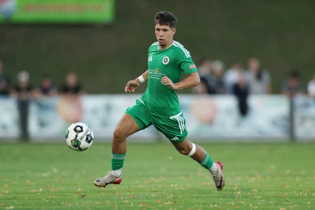 04.09.2026, Herren, Fussball, Saison 2026 2027, Regionalliga Bayern, 7. Spieltag: TSV Aubstadt - SpVgg Ansbach Björn Angermeier ( 8, SpVgg Ansbach) Sulzfeld Schulstadion Aubstadt (NGN Arena) Bayern Deutschland