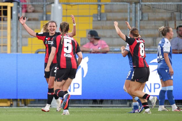 Paulina Tomasiak (Bayer 04 Leverkusen, 28) jubelt nach ihrem Treffer zum 1:2 Claudia Wenger (Bayer 04 Leverkusen, 05), GER, TSG 1899 Hoffenheim vs. Bayer 04 Leverkusen, Fussball, Google Pixel Frauen-Bundesliga, 3. Spieltag, 2026 2027, 04.09.2026, DFL REGULATIONS PROHIBIT ANY USE OF PHOTOGRAPHS AS IMAGE SEQUENCES AND OR QUASI-VIDEO, GER, TSG 1899 Hoffenheim vs. Bayer 04 Leverkusen, Fussball, Google Pixel Frauen-Bundesliga, 3. Spieltag, 2026 2027, 04.09.2026 Hoffenheim *** Paulina Tomasiak (Bayer 04 Leverkusen, 28) celebrates after scoring to make it 1–2 against Claudia Wenger (Bayer 04 Leverkusen, 05), GER, TSG 1899 Hoffenheim vs. Bayer 04 Leverkusen, Soccer, Google Pixel Women’s Bundesliga, Matchday 3, 2026–2027, September 4, 2026, DFL regulations prohibit any use of photographs as image sequences and or quasi-video, GER, TSG 1899 Hoffenheim vs. Bayer 04 Leverkusen, Soccer, Google Pixel Women’s Bundesliga, Matchday 3, 2026–2027, September 4, 2026, Hoffenheim Copyright: xEibner-Pressefoto JanxPrihodax EP_JPA