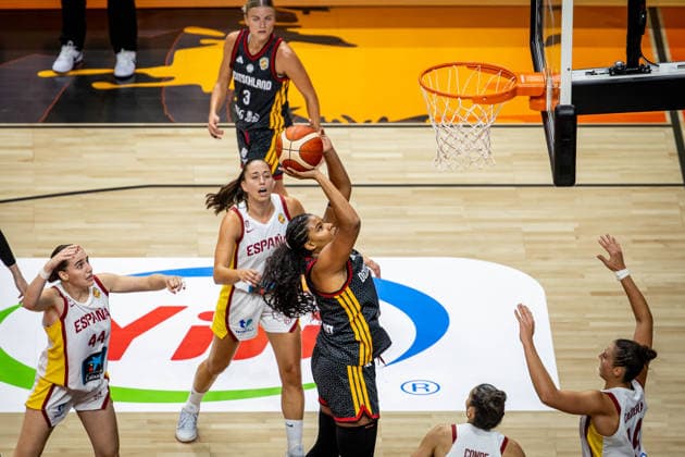 Basketball Berlin 04.09.2026 FIBA Women™s Basketball World Cup Germany 2026 Vorrunde Gruppe Spanien (ESP) - Deutschland (GER) Nyara Sabally (Deutschland, No.08) *** Basketball Berlin, September 4, 2026, FIBA Women’s Basketball World Cup Germany 2026, Preliminary Round, Group: Spain (ESP) vs. Germany (GER), Nyara Sabally, Germany, No. 08
