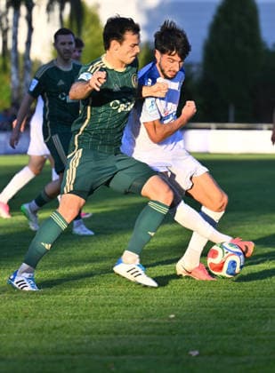 04.09.2026 - Fussball - Saison 2026 2027 - Regionalliga Bayern - 07. Spieltag: SC Eltersdorf SCE ( Quecken ) - FV Illertissen - - xwoxzix - Patrick Ort (14, SC Eltersdorf ) Denis Milic (11, FV Illertissen FVI )