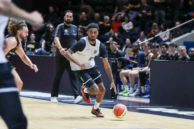 04.09.2026, xgox, Basketball - Testspiel Basketball Loewen Braunschweig - Bamberg Baskets emspor, v.l. Mylik Wilson (Bamberg, 10) am Ball, plays the ball Braunschweig