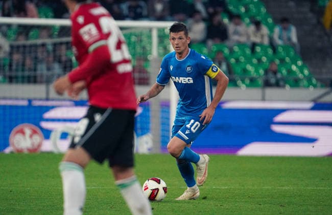Deutschland: Fussball 2.Bundesliga 2026 2027, 4. Spieltag - Hannover 96 vs Karlsruher SC - Heinz von Heiden Arena Stadion (Hannover): am Ball Marcel Hartel (Hannover 96, 10) *** German Soccer 2. Bundesliga 2026–2027, Matchday 4: Hannover 96 vs. Karlsruher SC at Heinz von Heiden Arena Stadium in Hannover; Marcel Hartel of Hannover 96, 10 Copyright: xAymanxAlahmedx