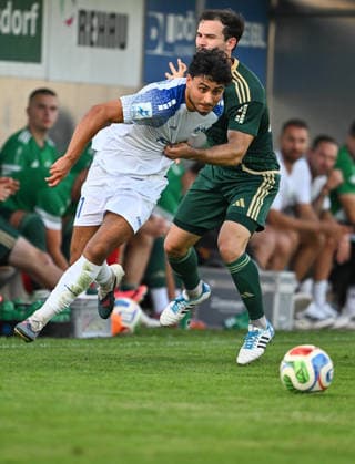 04.09.2026 - Fussball - Saison 2026 2027 - Regionalliga Bayern - 07. Spieltag: SC Eltersdorf SCE ( Quecken ) - FV Illertissen - - xwoxzix - Nino Cassanti (17, FV Illertissen FVI ) Patrick Ort (14, SC Eltersdorf )