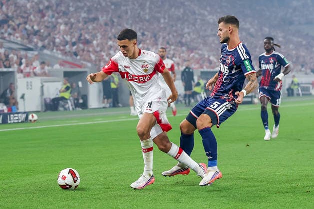 04.09.2026, Fußball, VfB Stuttgart - 1. FC Köln, 1. Fußball Bundesliga, 2. Spieltag, MHP-Arena, Saison 2026 2027: Bilal El Khannouss (VfB Stuttgart 11) im Zweikampf gegen Tom Krauß (1FC Koeln 05) DFB regulations prohibit any use of photographs as image sequences and or quasi-video. Baden-Württemberg Deutschland *** September 4, 2026, Soccer, VfB Stuttgart vs. 1. FC Köln, 1 Bundesliga, Matchday 2, MHP Arena, 2026–2027 season: Bilal El Khannouss (VfB Stuttgart, No. 11) in a tackle against Tom Krauß (1. FC Köln, No. 05). DFB regulations prohibit any use of photographs as image sequences and or quasi-video. Baden-Württemberg, Germany