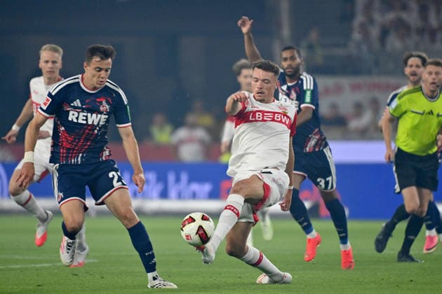 Dzenan PEJCINOVIC (VFB Stuttgart), Aktion,Zweikampf gegen Paul OKON ENGSTLER (1.FC Koeln). Fussball 1. Bundesliga Saison 2026 2027, 2.Spieltag, Spieltag02, VfB Stuttgart - 1.FC Koeln am 04.09.2026 , MHP ARENA Â *** Dzenan PEJCINOVIC, VFB Stuttgart, Action, Tackle against Paul OKON ENGSTLER, 1. FC Köln, Soccer, Bundesliga, 2026–2027 Season, Matchday 2, VfB Stuttgart vs. 1. FC Köln on September 4, 2026, MHP ARENA Â