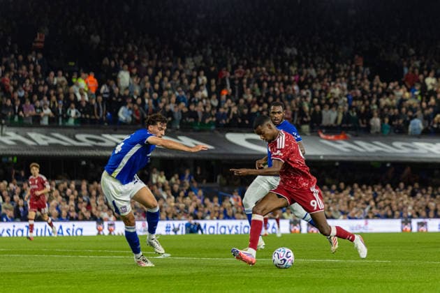 Football - FA Premier League - Ipswich Town v Liverpool FC IPSWICH, ENGLAND - Friday, September 4, 2026: Liverpool s Alexander Isak scores the second goal during the FA Premier League match between Ipswich Town FC and Liverpool FC at Portman Road. (Photo by David Rawcliffe Propaganda) IPSWICH Portman Road SUFFOLK ENGLAND  Copyright: xDavidxRawcliffex P2026-09-04-Ipswich_Liverpool-54