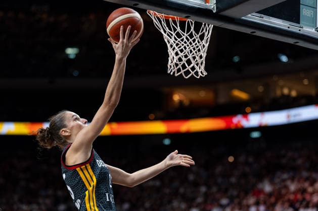 Clara Bielefeld (Deutschland, 25) beim Korbleger, GER, Spanien vs. Deutschland, Basketball, FIBA Women s World Cup 2026, Gruppenphase, Spieltag 1, 04.09.2026 GER, Spanien vs. Deutschland, Basketball, FIBA Women s World Cup 2026, Spieltag 1, 04.09.2026 Berlin *** Clara Bielefeld, Germany, 25, making a layup, GER, Spain vs. Germany, Basketball, 2026 FIBA Women’s World Cup, Group Stage, Matchday 1, September 4, 2026, GER, Spain vs. Germany, basketball, 2026 FIBA Women’s World Cup, Matchday 1, September 4, 2026, Berlin Copyright: xEibner-Pressefoto MaxxVincenx EP_MVN