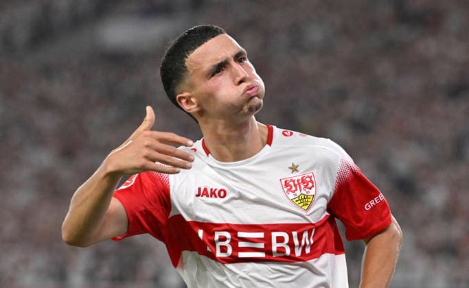 TOR zum 1:0 Bilal El Khannouss VfB Stuttgart (11) Torjubel Gestik Geste VfB Stuttgart vs 1. FC Koeln 04.09.2026 DFL REGULATIONS PROHIBIT ANY USE OF PHOTOGRAPHS AS IMAGE SEQUENCES AND OR QUASI-VIDEO VfB Stuttgart vs 1. FC Koeln *** GOAL: 1-0 Bilal El Khannouss, VfB Stuttgart 11, Goal Celebration, Gesture, VfB Stuttgart vs. 1. FC Köln, September 4, 2026. DFL regulations prohibit any use of photographs as image sequences and or QUASI VIDEO VfB Stuttgart vs. 1. FC Köln