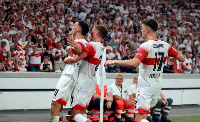04.09.26 VfB Stuttgart - 1. FC Köln Deutschland, Stuttgart, 04.09.2026, Fussball, Bundesliga, Saison 2026 2027, VfB Stuttgart - 1. FC Köln: Bilal El Khannouss (VfB Stuttgart); Jubel Tor 1:0 Khannouss. *** 04 09 26 VfB Stuttgart 1 FC Cologne Germany, Stuttgart, 04 09 2026, Soccer, Bundesliga, 2026–2027 Season, VfB Stuttgart vs. 1. FC Köln: Bilal El Khannouss of VfB Stuttgart celebrates scoring the 1–0 goal; Khannouss