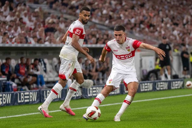Josha Vagnoman und Bilal El Khannouss (VfB Stuttgart). xettx, Deutschland, Stuttgart, 04.09.2026, Fussball, Bundesliga: VfB Stuttgart vs 1. FC Koeln, Saison 2026 2027, 2. Spieltag, MHP Arena DFL DFB REGULATIONS PROHIBIT ANY USE OF PHOTOGRAPHS AS IMAGE SEQUENCES AND OR QUASI-VIDEO. *** Josha Vagnoman and Bilal El Khannouss, VfB Stuttgart xettx, Germany, Stuttgart, September 4, 2026, Soccer, Bundesliga: VfB Stuttgart vs. 1. FC Köln, 2026–2027 season, Matchday 2, MHP Arena. DFL and DFB regulations prohibit any use of photographs as image sequences and or quasi-video.