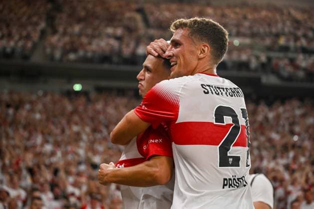 Bilal El Khannouss (VfB Stuttgart) Torjubel, jubelt mit seiner Mannschaft nach treffer zum 1:0 waehrend des spiels der 1. Bundesliga zwischen VfB Stuttgart und 1. FC Koeln, MHPArena am 04. September 2026 in Stuttgart, Deutschland. (Foto von Harry Langer DeFodi Images) +++ Bilal El Khannouss (VfB Stuttgart) celebrates after scoring his team s first goal with teammates during the Bundesliga match between VfB Stuttgart and 1. FC Koeln at MHPArena on September 4, 2026 in Stuttgart, Germany. (Photo by Harry Langer DeFodi Images) DFB DFL REGULATIONS PROHIBIT ANY USE OF PHOTOGRAPHS AS IMAGE SEQUENCES AND OR QUASI-VIDEO. (Photo by Harry Langer DeFodi Images) DFB DFL REGULATIONS PROHIBIT ANY USE OF PHOTOGRAPHS AS IMAGE SEQUENCES AND OR QUASI-VIDEO. - *** Bilal El Khannouss of VfB Stuttgart celebrates a goal with his teammates after scoring the 1-0 goal during the Bundesliga match between VfB Stuttgart and 1. FC Köln, at the MHP Arena on September 4, 2026, in Stuttgart, Germany. Photo by Harry Langer, DeFodi Images. Bilal El Khannouss of VfB Stuttgart celebrates with his teammates after scoring his team’s first goal during the Bundesliga match between VfB Stuttgart and 1. FC Köln at the MHP Arena on September 4, 2026 in Stuttgart, Germany. Photo by Harry Langer, DeFodi Images. DFB and DFL regulations prohibit any use of photographs as image sequences and or quasi-video. Photo by Harry Langer, DeFodi Images. DFB and DFL regulations prohibit any use of photographs as imSEQUENCES AND OR QUASI-VIDEO