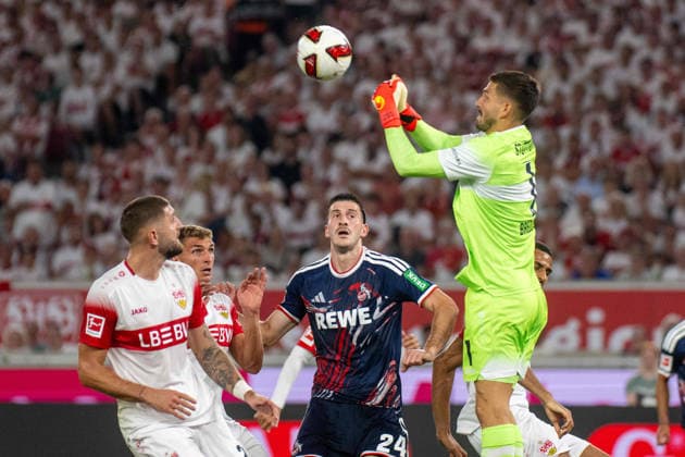 Torwart Fabian Bredlow (VfB Stuttgart). xettx, Deutschland, Stuttgart, 04.09.2026, Fussball, Bundesliga: VfB Stuttgart vs 1. FC Koeln, Saison 2026 2027, 2. Spieltag, MHP Arena DFL DFB REGULATIONS PROHIBIT ANY USE OF PHOTOGRAPHS AS IMAGE SEQUENCES AND OR QUASI-VIDEO. *** Goalkeeper Fabian Bredlow, VfB Stuttgart xettx, Germany, Stuttgart, September 4, 2026, Soccer, Bundesliga: VfB Stuttgart vs. 1. FC Köln, 2026–2027 season, Matchday 2, MHP Arena. DFL and DFB regulations prohibit any use of photographs as image sequences and or quasi-video.