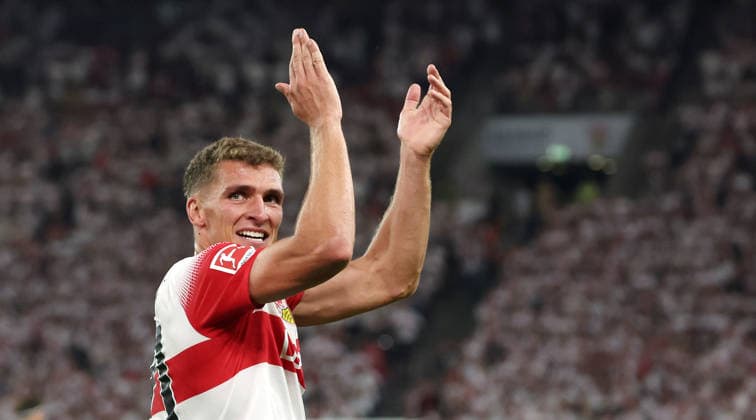 2026.09.04, Deutschland, Stuttgart Fußball VfB Stuttgart vs. 1. FC Köln, Torschütze Grischa Prömel (VfB) jubelt über sein Tor zum 2:0 Gemäß den Vorgaben der DFL Deutsche Fußball Liga ist es untersagt, in dem Stadion und oder vom Spiel angefertigte Fotoaufnahmen in Form von Sequenzbildern und oder videoähnlichen Fotostrecken zu verwerten bzw. verwerten zu lassen. DFL, DFB regulations prohibit any use of photographs as image sequences and or quasi-video. *** September 4, 2026, Germany, Stuttgart: Soccer match between VfB Stuttgart and 1. FC Köln; goal scorer Grischa Prömel; VfB celebrates his goal to make it 2–0. In accordance with the regulations of the DFL (German Soccer League), it is prohibited to use or allow the use of photographs taken in the stadium and or during the match in the form of image sequences and or video-like photo series. DFL and DFB regulations prohibit any use of photographs as image sequences and or quasi-video
