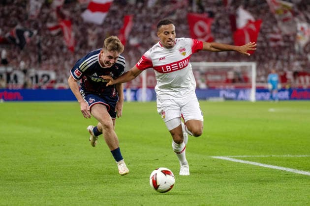 Isak Bergmann Johannesson (1.FC Köln) und Jamie Leweling (VfB Stuttgart). xettx, Deutschland, Stuttgart, 04.09.2026, Fussball, Bundesliga: VfB Stuttgart vs 1. FC Koeln, Saison 2026 2027, 2. Spieltag, MHP Arena DFL DFB REGULATIONS PROHIBIT ANY USE OF PHOTOGRAPHS AS IMAGE SEQUENCES AND OR QUASI-VIDEO. *** Isak Bergmann Johannesson, 1. FC Köln, and Jamie Leweling, VfB Stuttgart, xettx, Germany, Stuttgart, September 4, 2026, Soccer, Bundesliga: VfB Stuttgart vs. 1. FC Köln, 2026–2027 Season, Matchday 2, MHP Arena. DFL and DFB regulations prohibit any use of photographs as image sequences and or quasi-video.