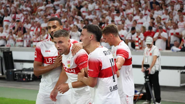 04.09.2026, xrekx, Fussball 1.Bundesliga, VfB Stuttgart - 1.FC Köln v.l. Torjubel nach dem Tor zum celebrating the goal celebrate 3:0 durch Ermedin Demirovic (VfB Stuttgart) (DFL DFB REGULATIONS PROHIBIT ANY USE OF PHOTOGRAPHS as IMAGE SEQUENCES and or QUASI-VIDEO) Stuttgart *** September 4, 2026, xrekx, Soccer, Bundesliga 1, VfB Stuttgart 1 FC Köln v l Goal celebration after Ermedin Demirovic’s goal to make it 3–0 for VfB Stuttgart DFL DFB REGULATIONS PROHIBIT ANY USE OF PHOTOGRAPHS AS IMAGE SEQUENCES AND OR QUASI-VIDEO Stuttgart