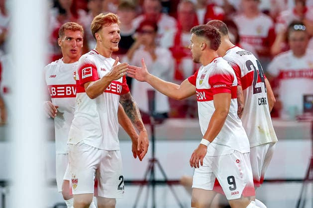 04.09.2026, Fußball, VfB Stuttgart - 1. FC Köln, 1. Fußball Bundesliga, 2. Spieltag, MHP-Arena, Saison 2026 2027: Torjubel nach dem Tor zum 3:0 durch Torschütze Ermedin Demirovic (VfB Stuttgart 09) zusammen mit Finn Jeltsch (VfB Stuttgart 29) DFB regulations prohibit any use of photographs as image sequences and or quasi-video. Baden-Württemberg Deutschland *** September 4, 2026, Soccer, VfB Stuttgart vs. 1. FC Köln, Bundesliga 1, Matchday 2, MHP Arena, 2026–2027 season: Goal celebration after the 3–0 goal by scorer Ermedin Demirovic (VfB Stuttgart 09) together with Finn Jeltsch (VfB Stuttgart 29). DFB regulations prohibit any use of photographs as image sequences and or quasi-video. Baden-Württemberg, Germany