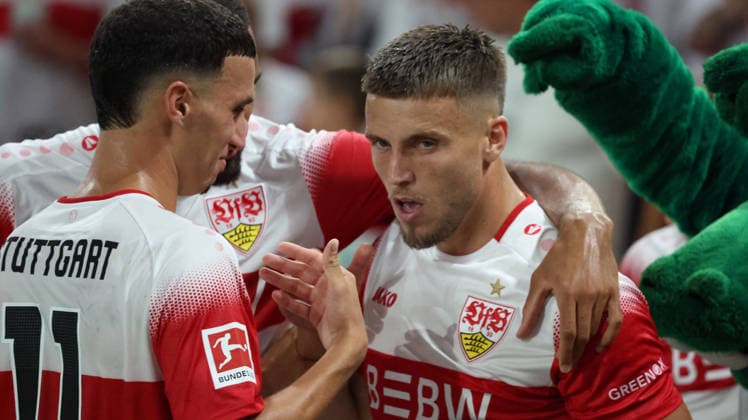 04.09.2026, xrekx, Fussball 1.Bundesliga, VfB Stuttgart - 1.FC Köln v.l. Torjubel nach dem Tor zum celebrating the goal celebrate 3:0 durch Ermedin Demirovic (VfB Stuttgart) mit Bilal El Khannouss (VfB Stuttgart) (DFL DFB REGULATIONS PROHIBIT ANY USE OF PHOTOGRAPHS as IMAGE SEQUENCES and or QUASI-VIDEO) Stuttgart *** September 4, 2026, xrekx, Soccer, Bundesliga 1, VfB Stuttgart 1 FC Köln v l Goal celebration after Ermedin Demirovic’s goal to make it 3–0 for VfB Stuttgart, featuring Bilal El Khannouss VfB Stuttgart DFL DFB REGULATIONS PROHIBIT ANY USE OF PHOTOGRAPHS as IMAGE SEQUENCES and or QUASI-VIDEO Stuttgart