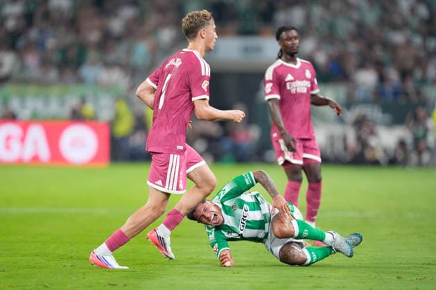 September 4, 2026, Sevilla, Sevilla, Spain: Cucho Hernandez of Real Betis Balompie reacts during the Spanish league, LaLiga EA Sports, football match played between Real Betis and Real Madrid at La Cartuja stadium on September 4, 2026, in Sevilla, Spain. Sevilla Spain - ZUMAa181 20260904_zaa_a181_094 Copyright: xJoaquinxCorcherox