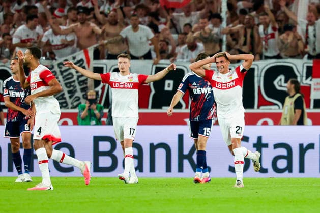 Im Bild: Jubel nach dem Tor zum 4:1 bei v.li. Josha Vagnoman (VfB Stuttgart, 4), Dzenan Pejcinovic (VfB Stuttgart, 25) und Grischa Proemel (VfB Stuttgart, 21) 04.09.2026, VfB Stuttgart - 1. FC Koeln, 1. Bundesliga, 2. Spieltag, Deutschland, Stuttgart, MHP Arena, DFL REGULATIONS PROHIBIT ANY USE OF PHOTOGRAPHS AS IMAGE SEQUENCES AND OR QUASI-VIDEO. *** Pictured: Celebrations after the goal that made it 4–1, from left to right: Josha Vagnoman (VfB Stuttgart, 4), Dzenan Pejcinovic (VfB Stuttgart, 25), and Grischa Proemel (VfB Stuttgart, 21), April 9, 2026, VfB Stuttgart 1–FC Cologne, Bundesliga 1, Matchday 2, Germany, Stuttgart, MHP Arena. DFL regulations prohibit any use of photographs as image sequences and or quasi-video. Copyright: HMBxMedia xJulienxBecker