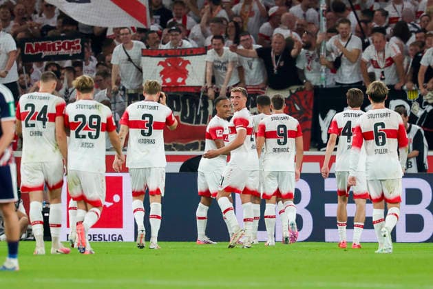 Im Bild: Jubel nach dem Tor zum 4:1 bei den Spielern vom VfB Stuttgart 04.09.2026, VfB Stuttgart - 1. FC Koeln, 1. Bundesliga, 2. Spieltag, Deutschland, Stuttgart, MHP Arena, DFL REGULATIONS PROHIBIT ANY USE OF PHOTOGRAPHS AS IMAGE SEQUENCES AND OR QUASI-VIDEO. *** Pictured: VfB Stuttgart players celebrating after scoring the 4-1 goal on September 4, 2026, VfB Stuttgart vs. 1. FC Köln, Bundesliga 1, Matchday 2, Germany, Stuttgart, MHP Arena. DFL regulations prohibit any use of photographs as image sequences and or quasi-video. Copyright: HMBxMedia xJulienxBecker